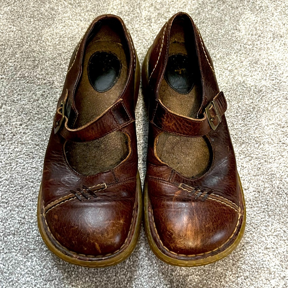 Dr. Martens Brown Leather Mary Jane Shoes sz9